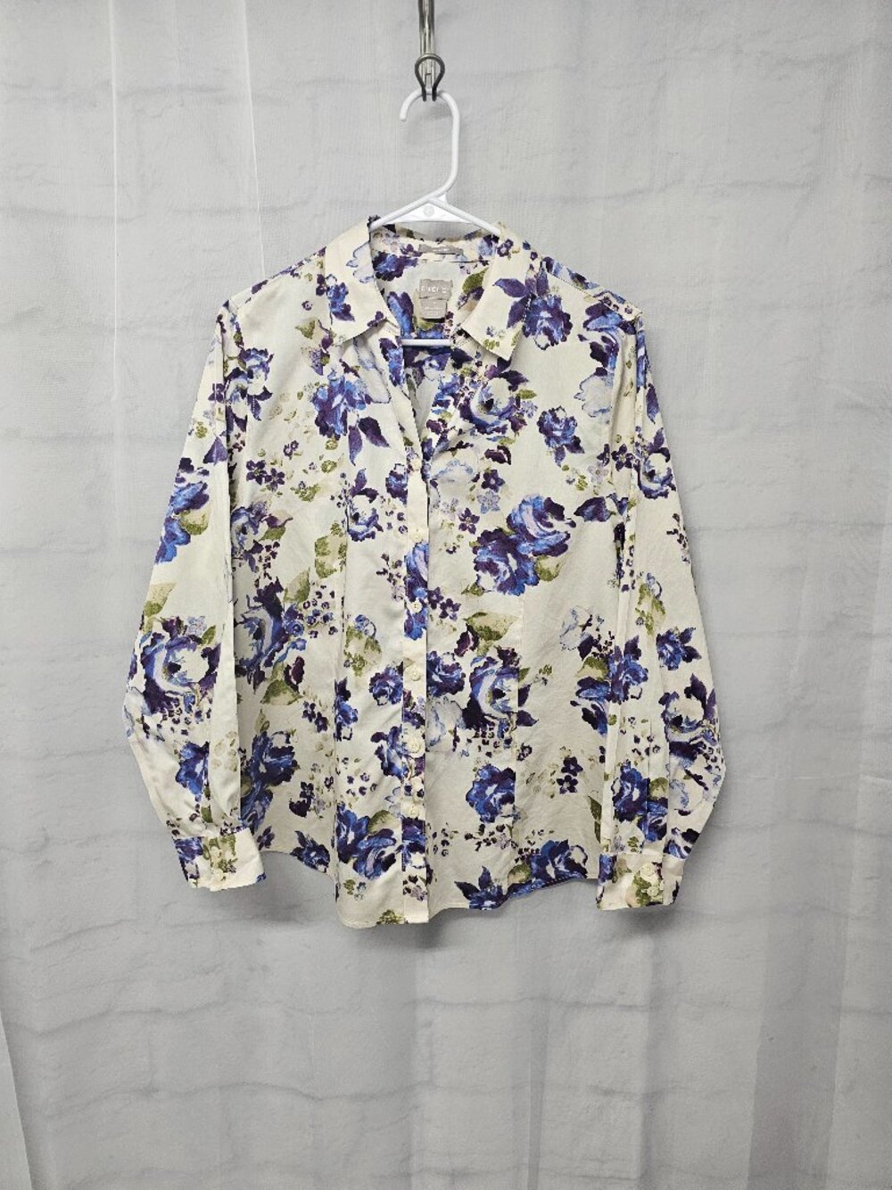 Chico's Blouse Ivory Purple Floral Button Up Cottage Boho Casual NO Iron 2 (L) - Picture 8 of 9